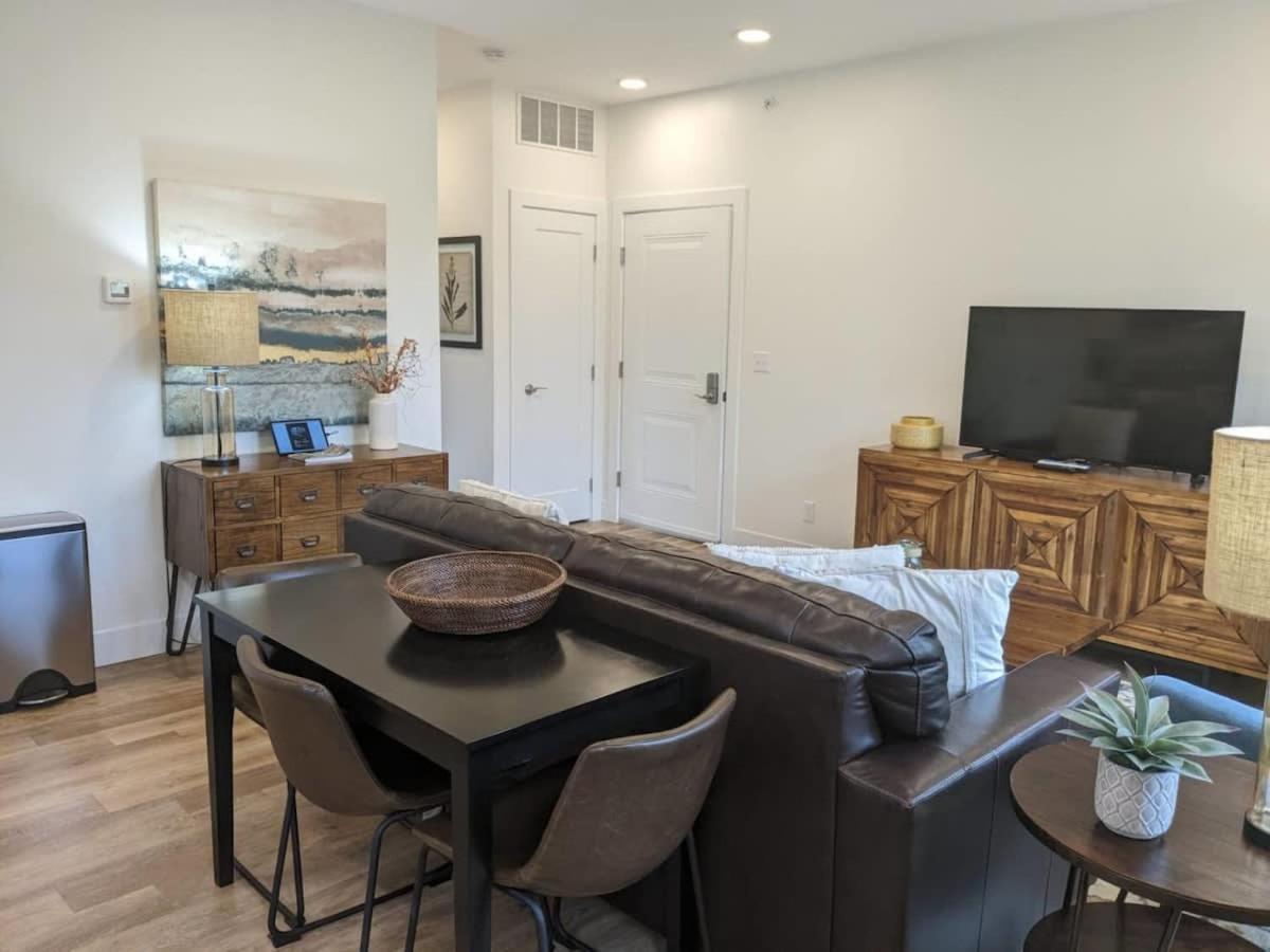 Downtown Traverse City Capri Condo 316 Экстерьер фото